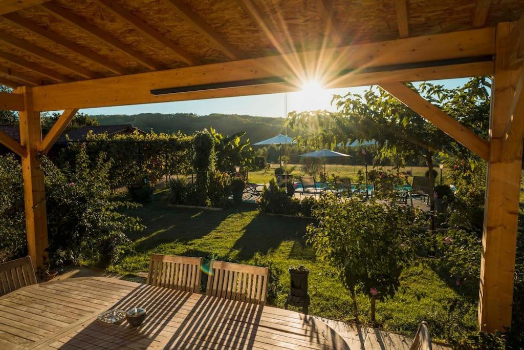 Villa Ideale Pour 6 Vacanciers En Perigord Noir Castelnaud-la-Chapelle Exterior foto